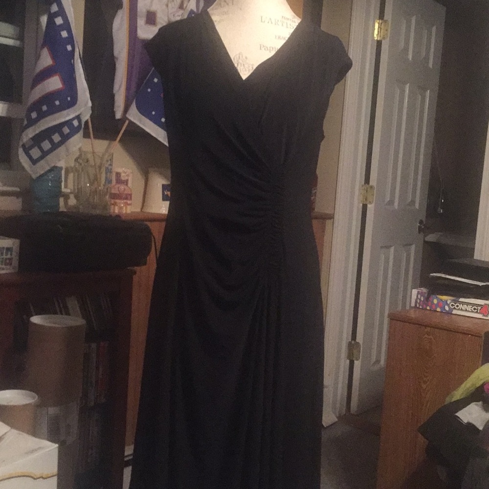 Evan Picone Midi Women’s Black size 14 Dress